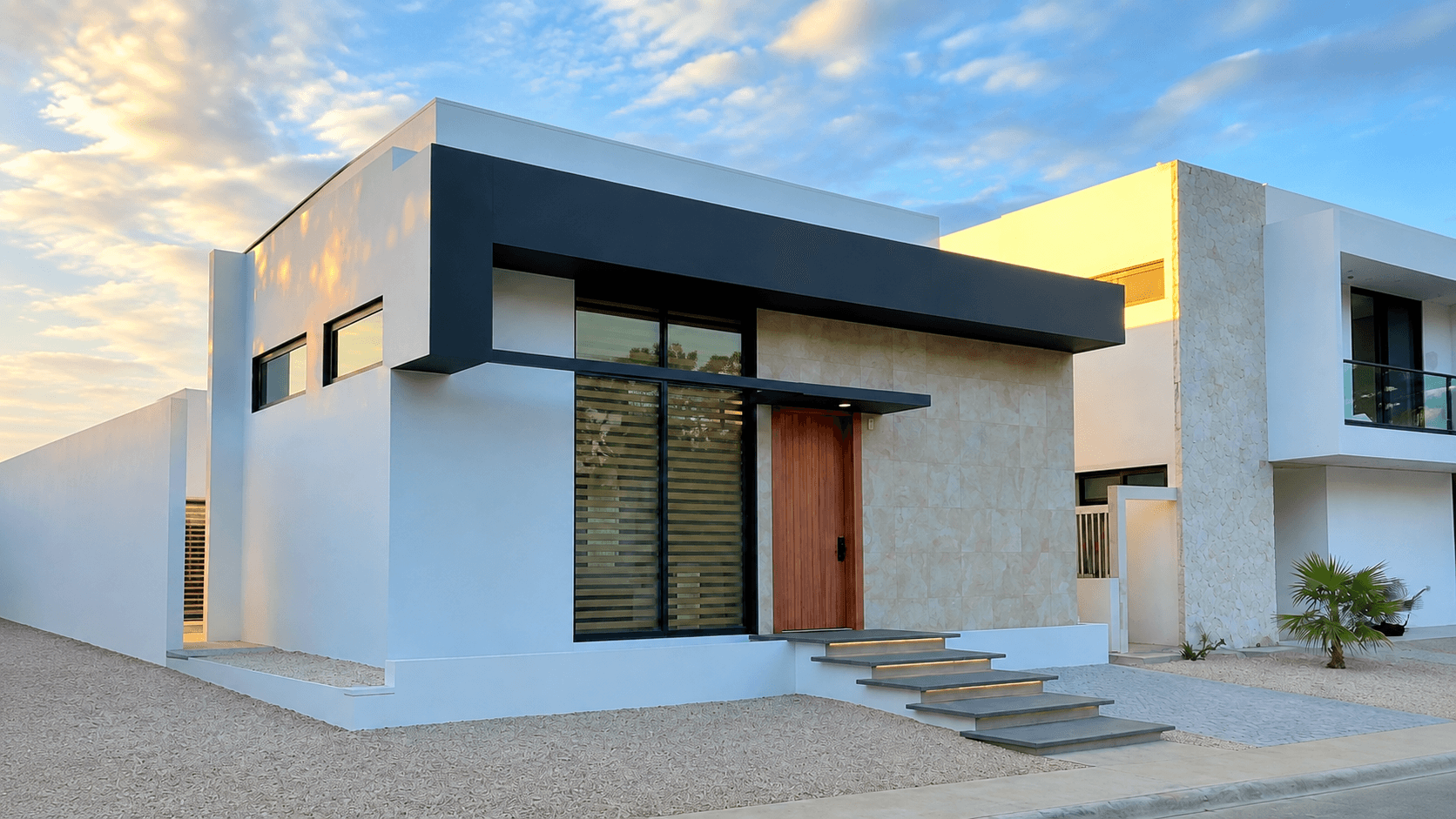 Lagos exterior